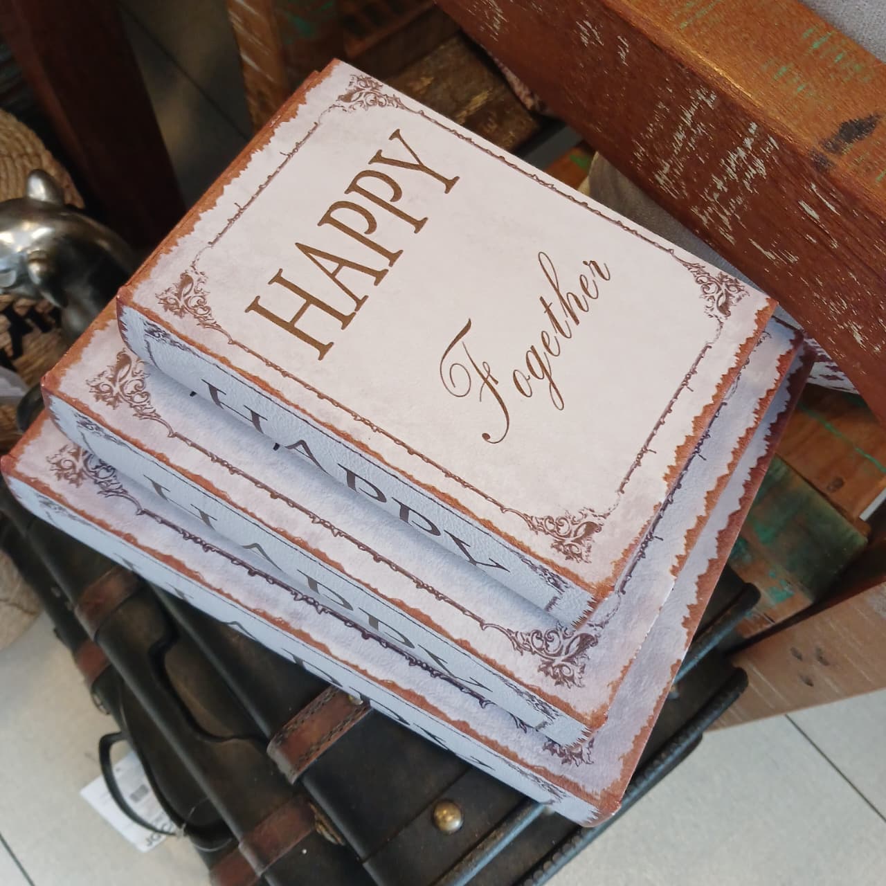 Caixa livros decorativos Happy - Imagem 3